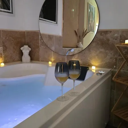 Loveroom&spa L'instant D'evasion 아파트